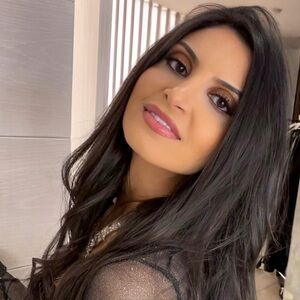Meet Your Posher, Ghada!